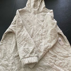 NWT Old Navy Quilted Sweatshirt